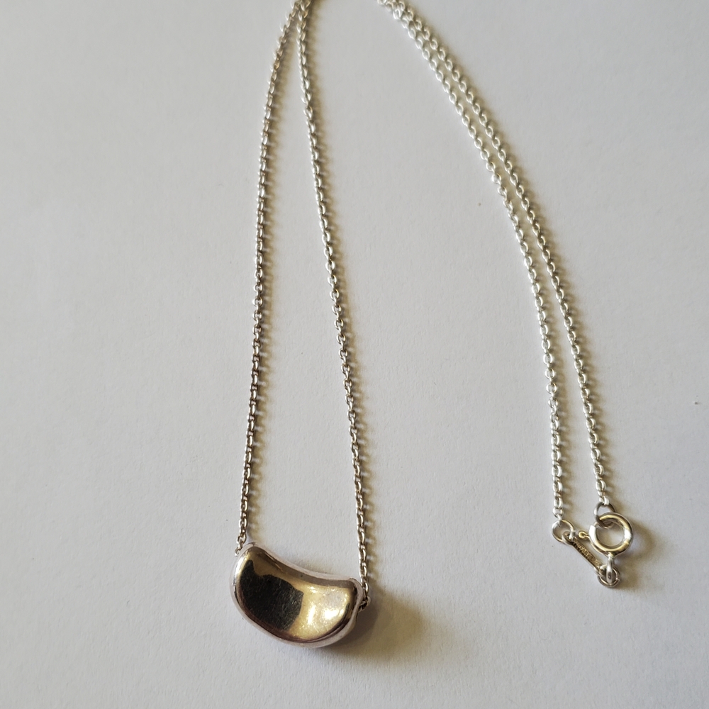 Tiffany & Co. Elsa Peretti Silver Bean Necklace